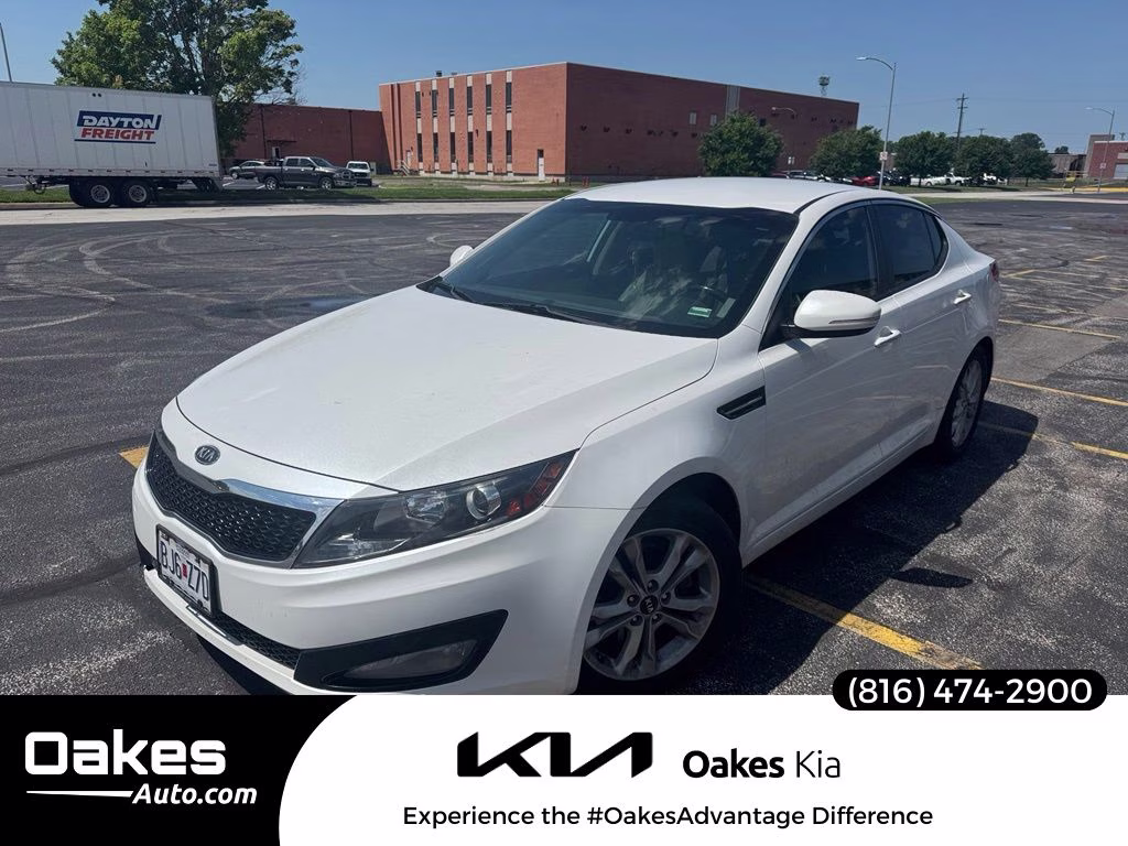 2011 Snow White Pearl Kia Optima EX FWD Sedan