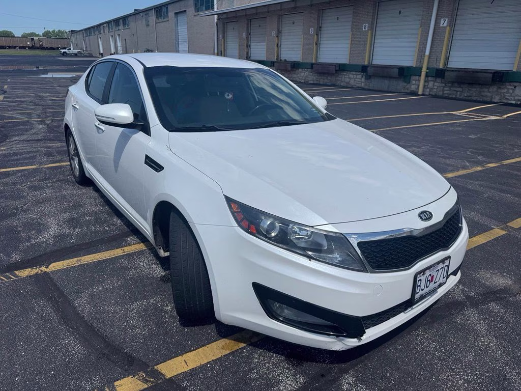 2011 Snow White Pearl Kia Optima EX FWD Sedan