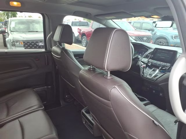 2022 Lunar Silver Metallic Honda Odyssey Elite FWD Van