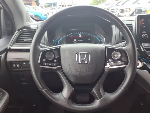 2022 Lunar Silver Metallic Honda Odyssey Elite FWD Van