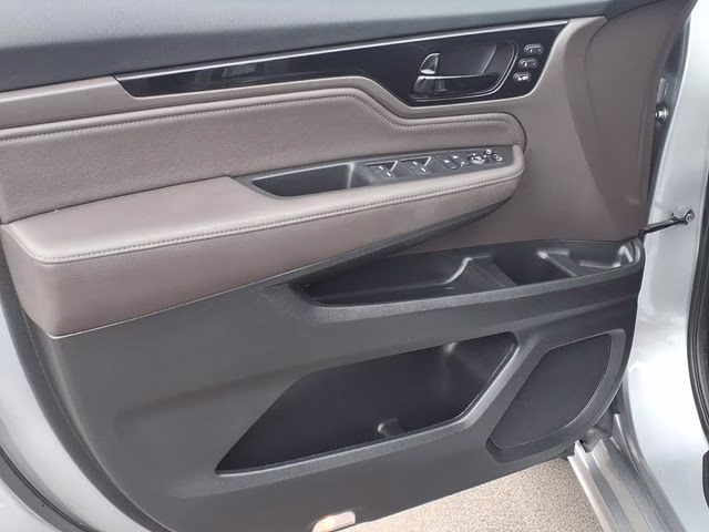 2022 Lunar Silver Metallic Honda Odyssey Elite FWD Van