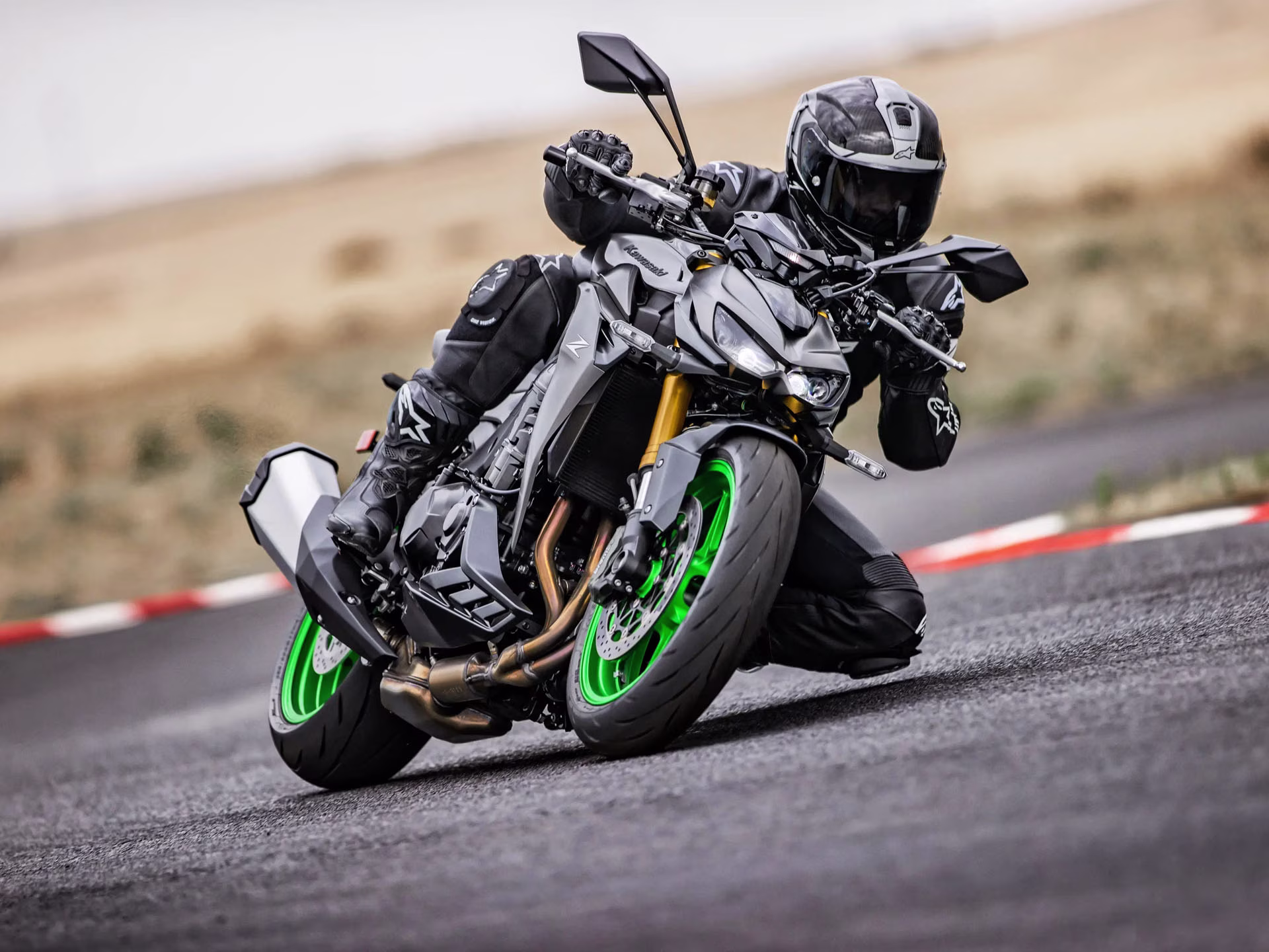 2026 Metallic Matte Graphenesteel Gray / Metallic Matte Carbon Gray Kawasaki Z1100 SE ABS Motorcycle