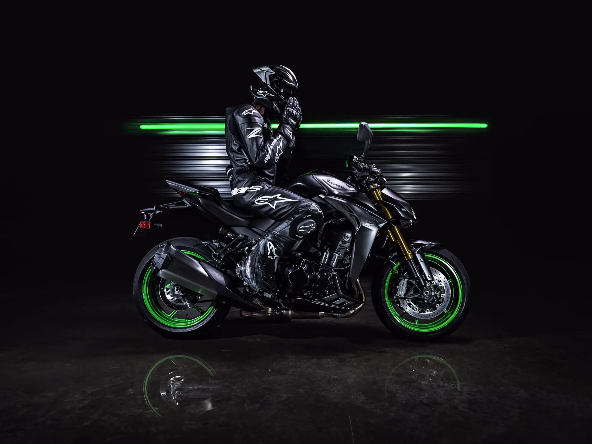 2026 Metallic Matte Graphenesteel Gray / Metallic Matte Carbon Gray Kawasaki Z1100 SE ABS Motorcycle