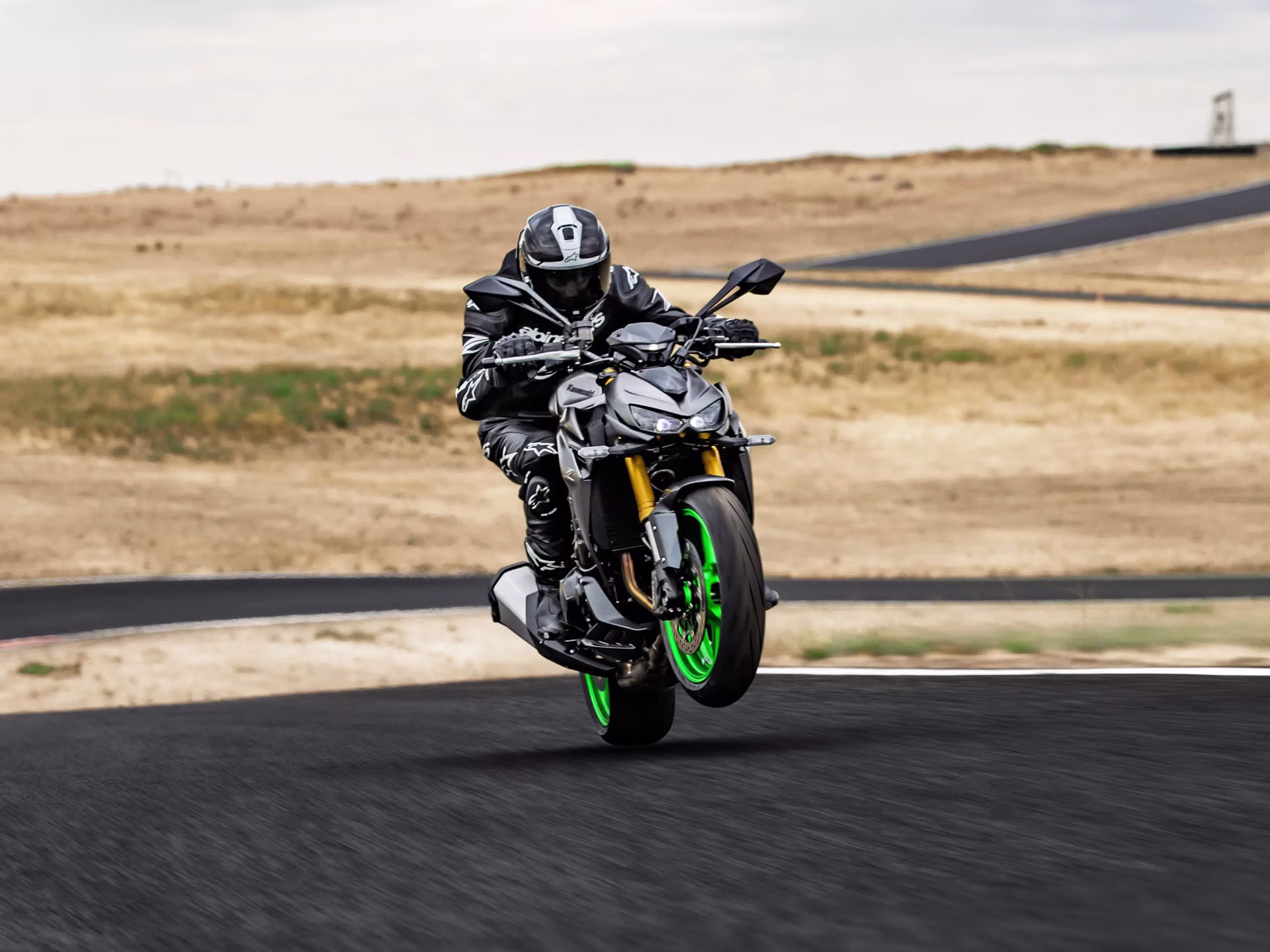 2026 Metallic Matte Graphenesteel Gray / Metallic Matte Carbon Gray Kawasaki Z1100 SE ABS Motorcycle