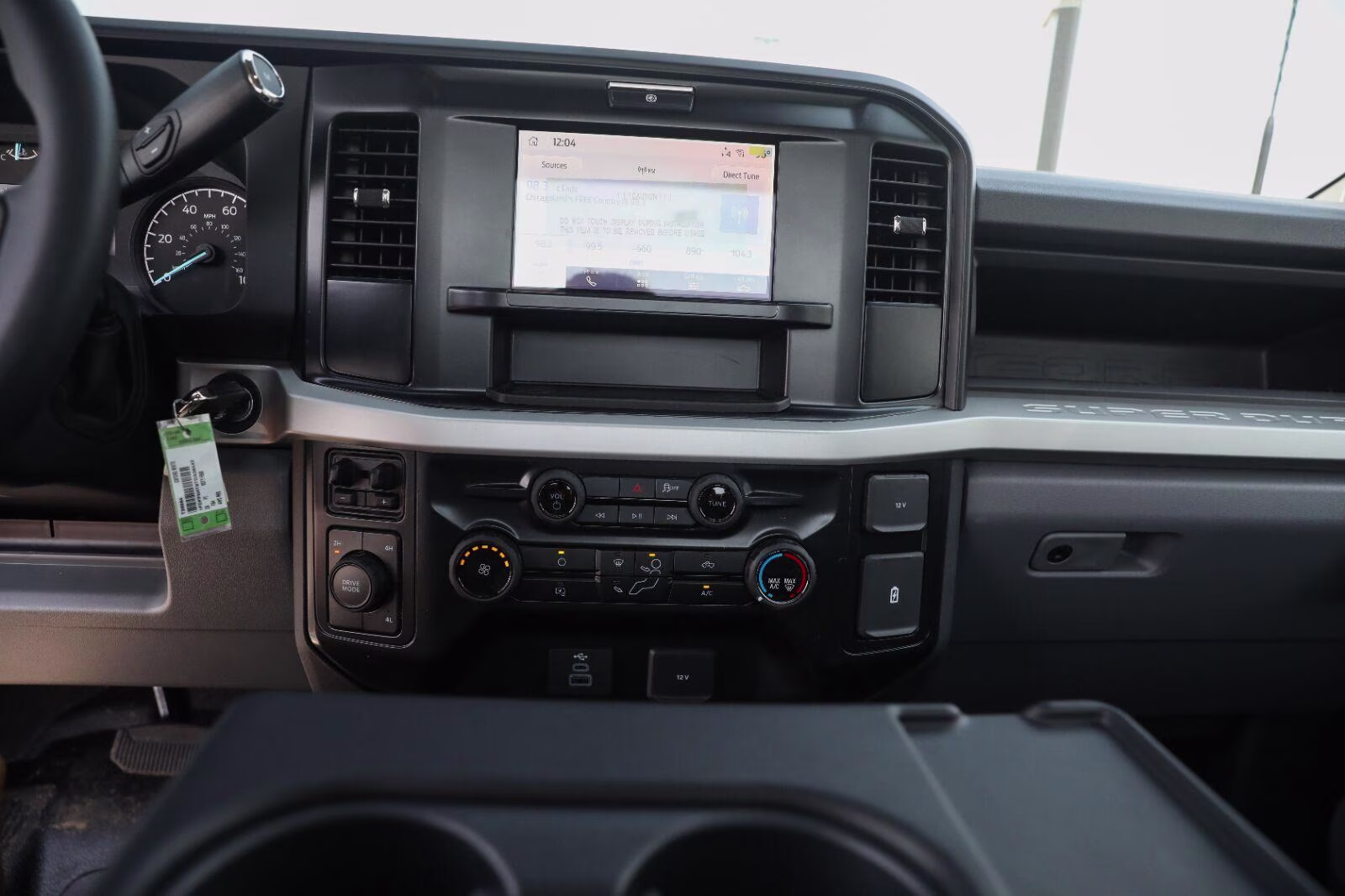 2026 Oxford White Ford Super Duty F-550 DRW XL 4X4 Truck