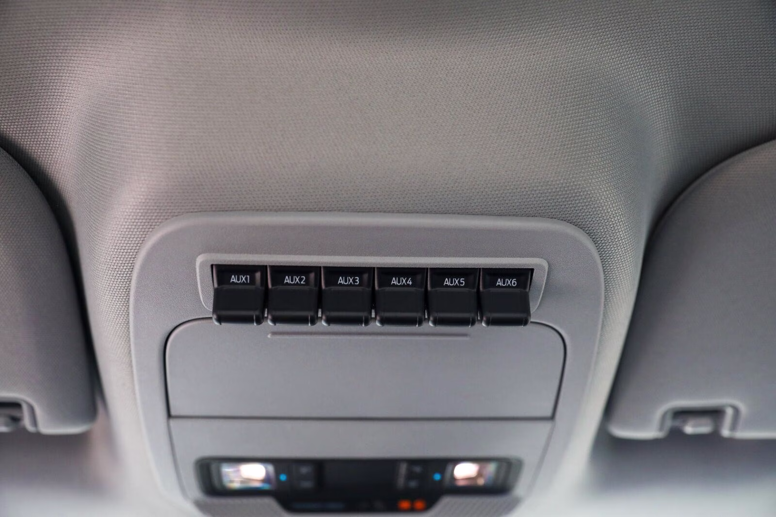 2026 Oxford White Ford Super Duty F-550 DRW XL 4X4 Truck