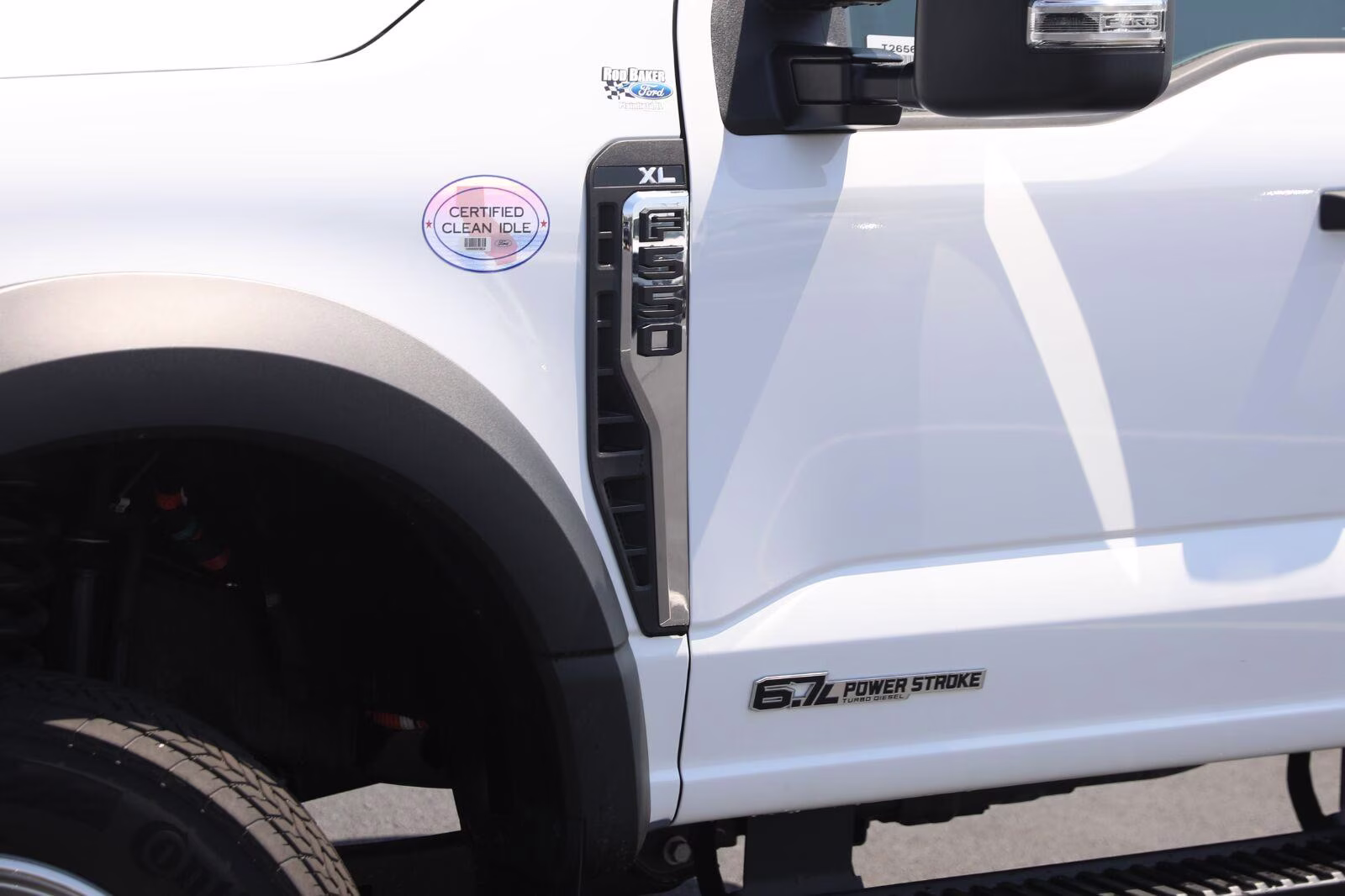 2026 Oxford White Ford Super Duty F-550 DRW XL 4X4 Truck