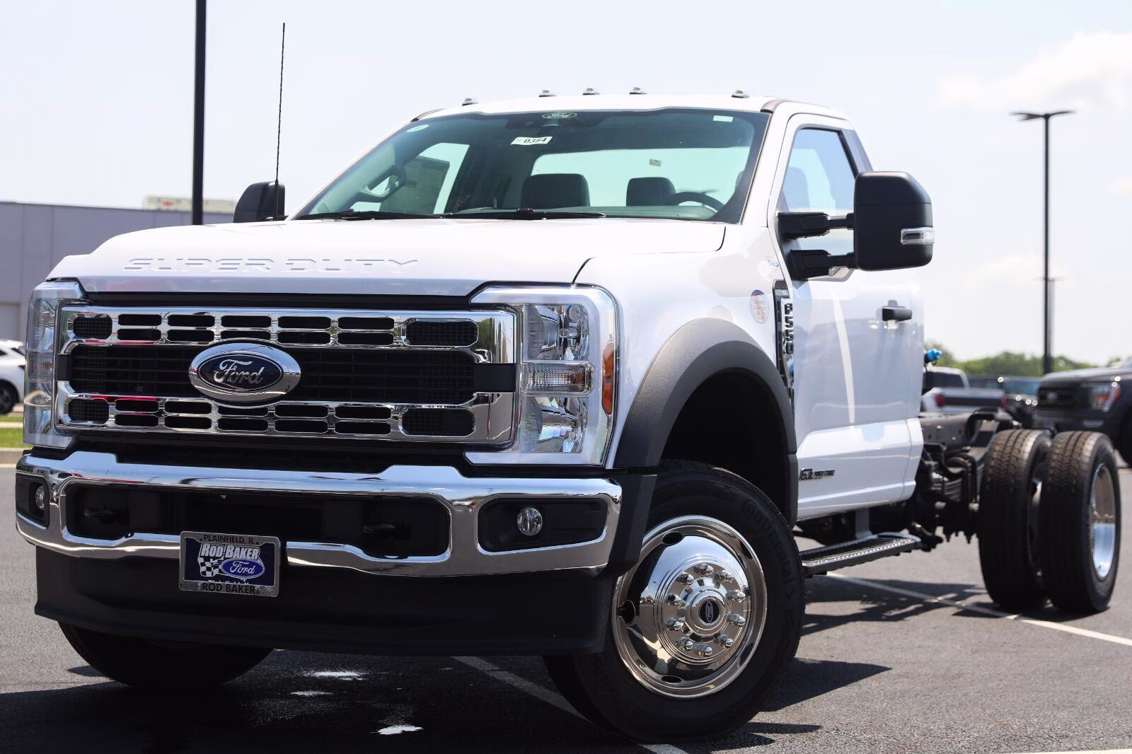 2026 Oxford White Ford Super Duty F-550 DRW XL 4X4 Truck