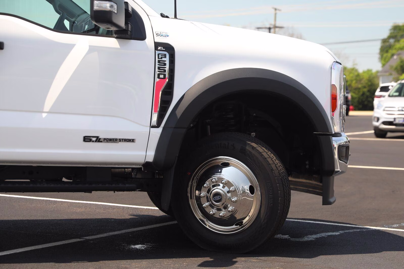 2026 Oxford White Ford Super Duty F-550 DRW XL 4X4 Truck