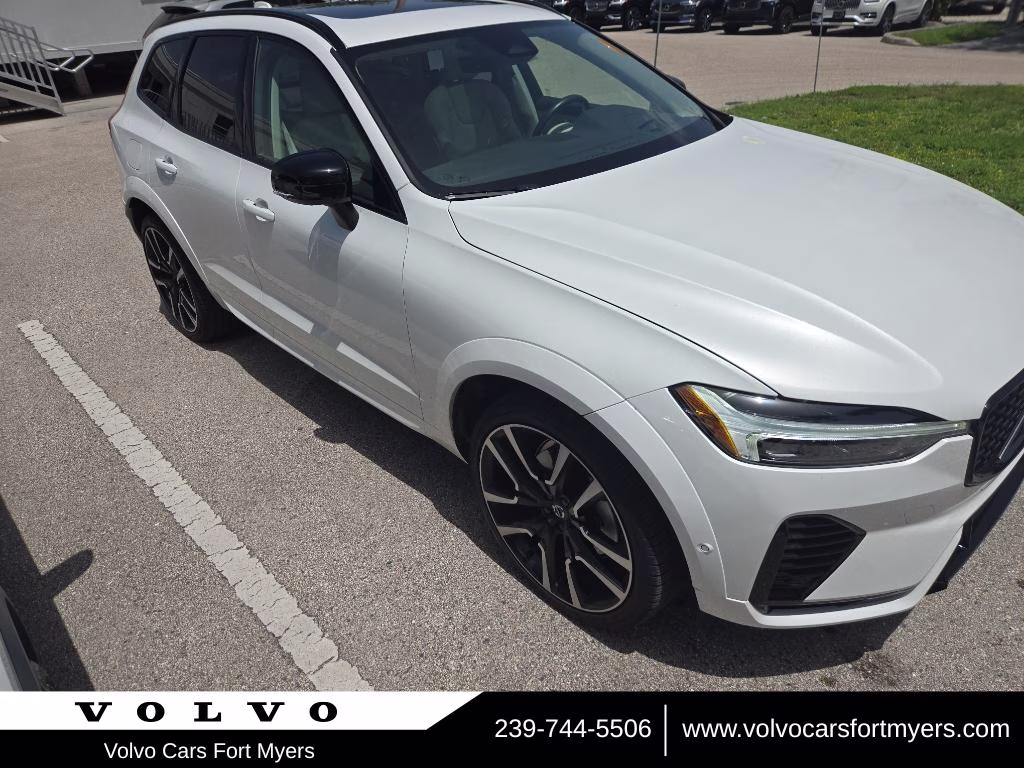 2025 Volvo XC60 Ultra AWD SUV