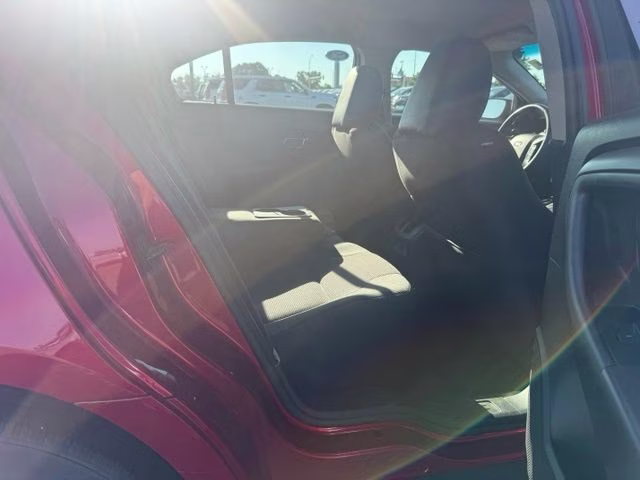 2010 Red Ford Taurus SEL FWD Sedan
