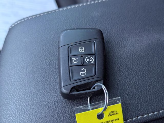 2023 Platinum Gray Metallic Volkswagen Tiguan 2.0T SE R-Line Black FWD SUV
