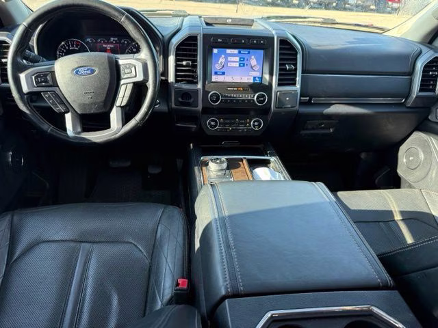 2019 White Platinum Ford Expedition Platinum RWD SUV