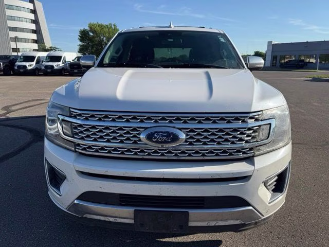 2019 White Platinum Ford Expedition Platinum RWD SUV