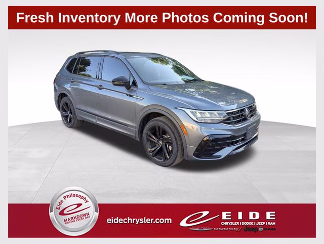 2023 Platinum Gray Metallic Volkswagen Tiguan 2.0T SE R-Line Black FWD SUV