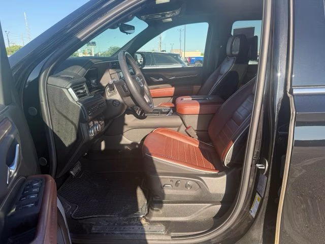 2024 Onyx Black GMC Yukon XL Denali Ultimate 4X4 SUV