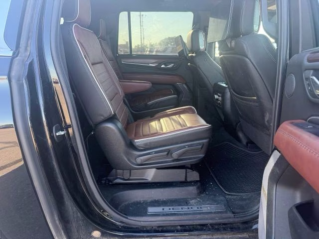 2024 Onyx Black GMC Yukon XL Denali Ultimate 4X4 SUV