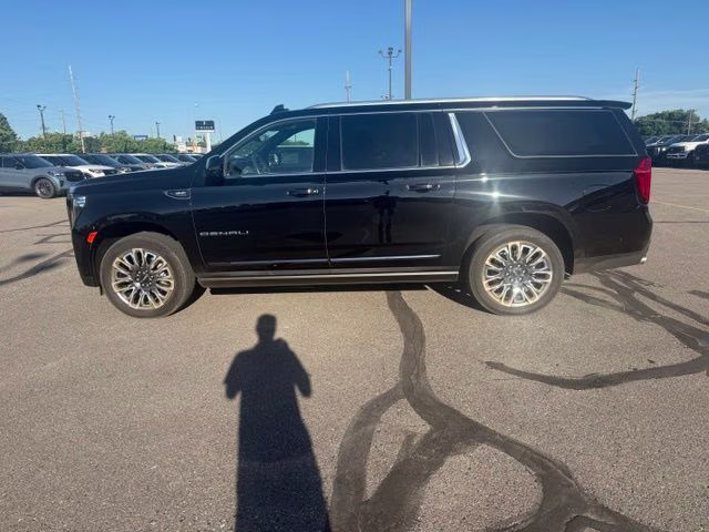 2024 Onyx Black GMC Yukon XL Denali Ultimate 4X4 SUV