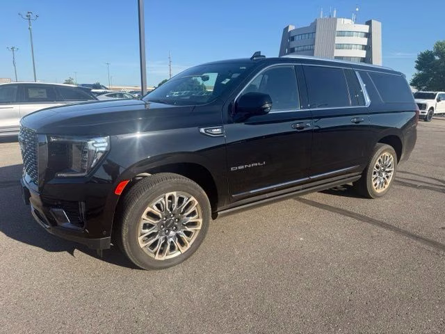 2024 Onyx Black GMC Yukon XL Denali Ultimate 4X4 SUV