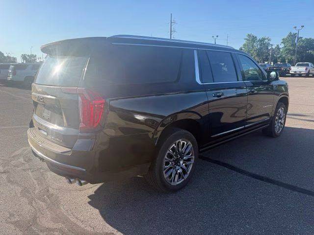 2024 Onyx Black GMC Yukon XL Denali Ultimate 4X4 SUV