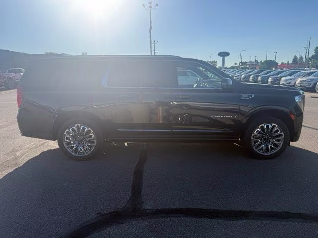2024 Onyx Black GMC Yukon XL Denali Ultimate 4X4 SUV