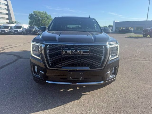 2024 Onyx Black GMC Yukon XL Denali Ultimate 4X4 SUV