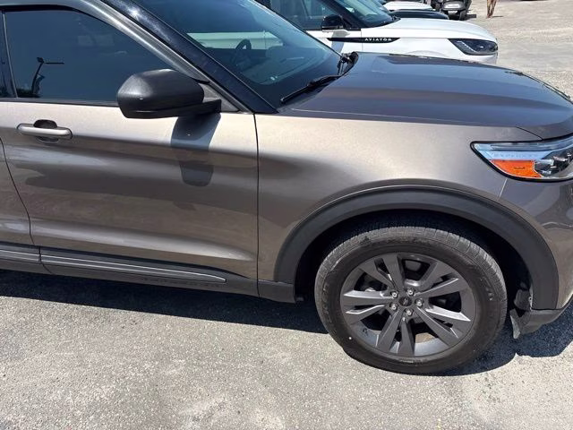 2021 Stone Gray Ford Explorer XLT 4X4 SUV