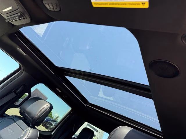 2024 White Ford F-150 Raptor 4X4 Truck