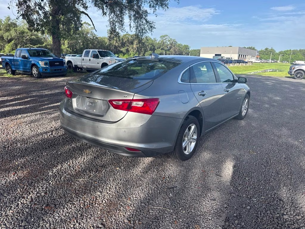 2024 Sterling Gray Metallic Chevrolet Malibu LT 1LT FWD Sedan