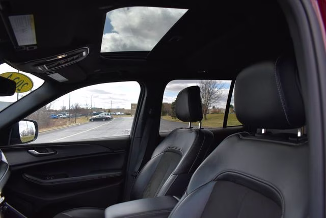 2024 Velvet Red Pearlcoat Jeep Grand Cherokee Altitude X 4X4 SUV