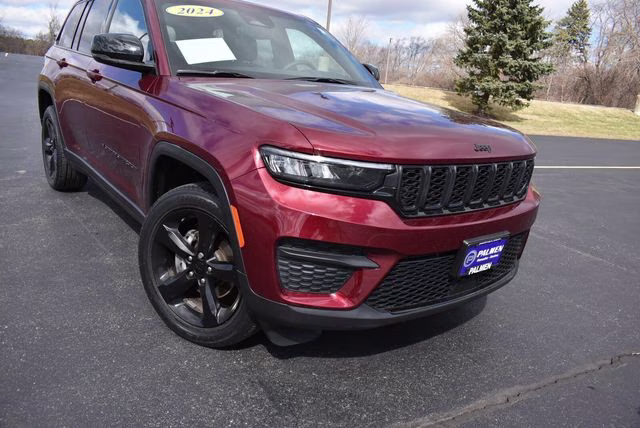 2024 Velvet Red Pearlcoat Jeep Grand Cherokee Altitude X 4X4 SUV