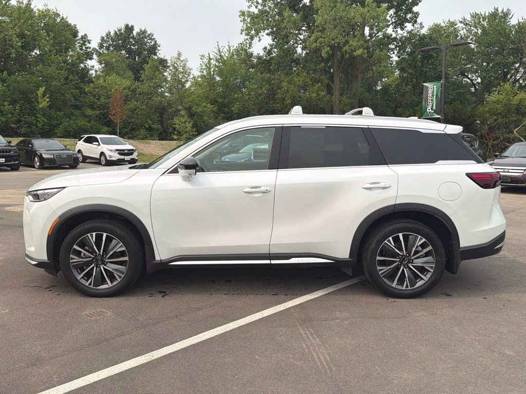 2026 Radiant White INFINITI QX60 LUXE AWD SUV