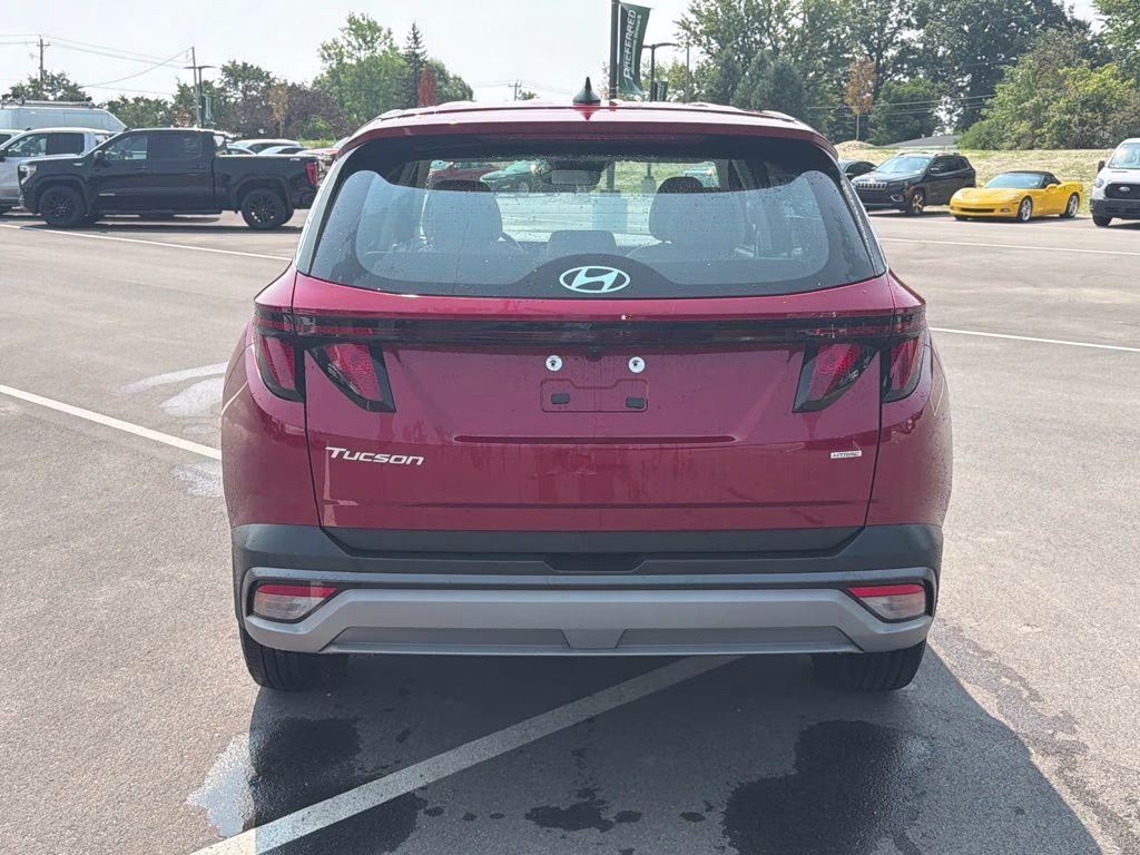 2025 Ultimate Red Hyundai Tucson SE AWD SUV