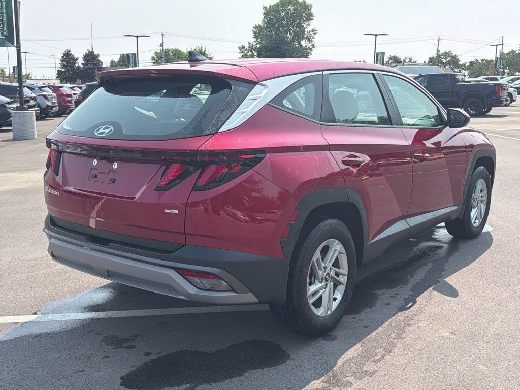 2025 Ultimate Red Hyundai Tucson SE AWD SUV