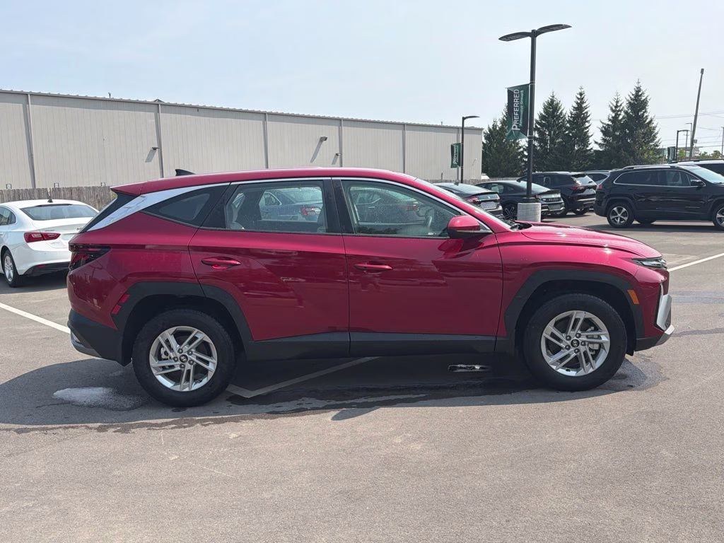 2025 Ultimate Red Hyundai Tucson SE AWD SUV