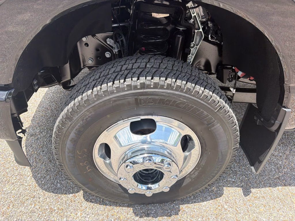 2026 Agate Black Metallic Ford Super Duty F-350 DRW Platinum 4X4 Truck