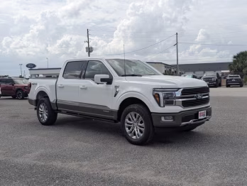 2026 Star White Metallic Tri-Coat Ford F-150 King Ranch 4X4 Truck