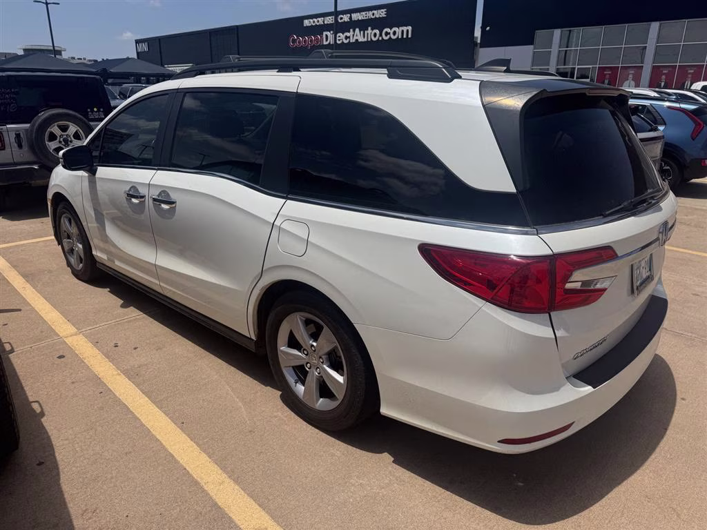 2018 White Diamond Pearl Honda Odyssey EX-L FWD Van