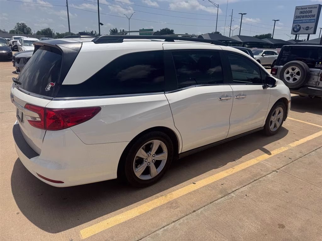 2018 White Diamond Pearl Honda Odyssey EX-L FWD Van