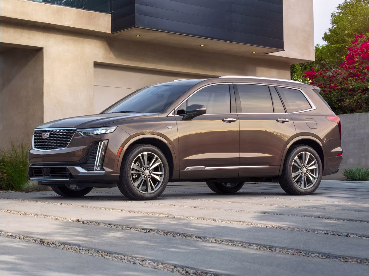 2022 Dark Moon Blue Metallic Cadillac XT6 Premium Luxury FWD SUV