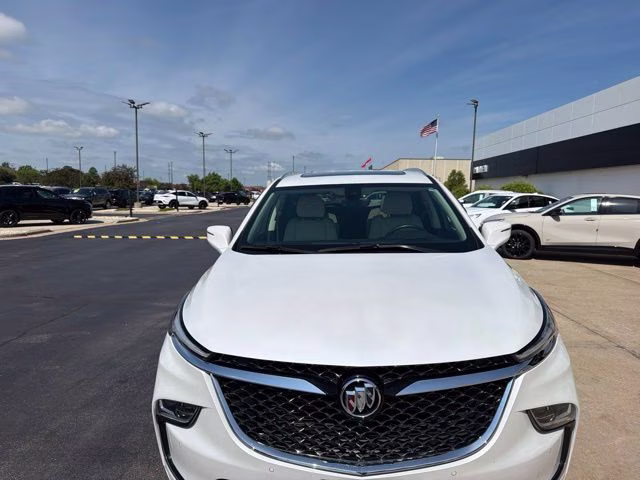 2023 White Frost Tricoat Buick Enclave Avenir AWD SUV
