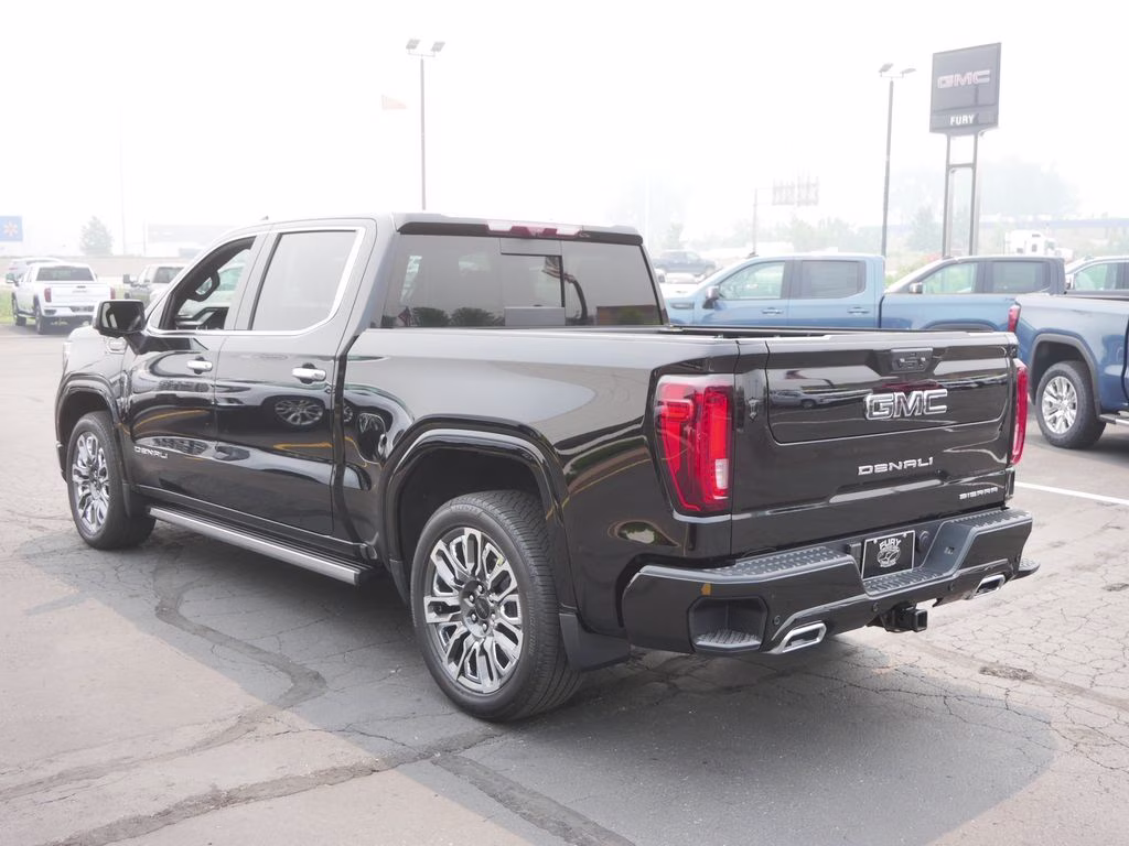 2025 Onyx Black GMC Sierra 1500 Denali Ultimate w/ 5SB Preferred Equipment Group 4X4 Truck