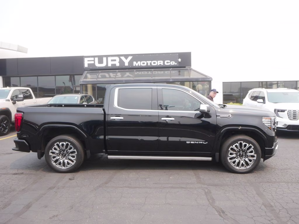 2025 Onyx Black GMC Sierra 1500 Denali Ultimate w/ 5SB Preferred Equipment Group 4X4 Truck
