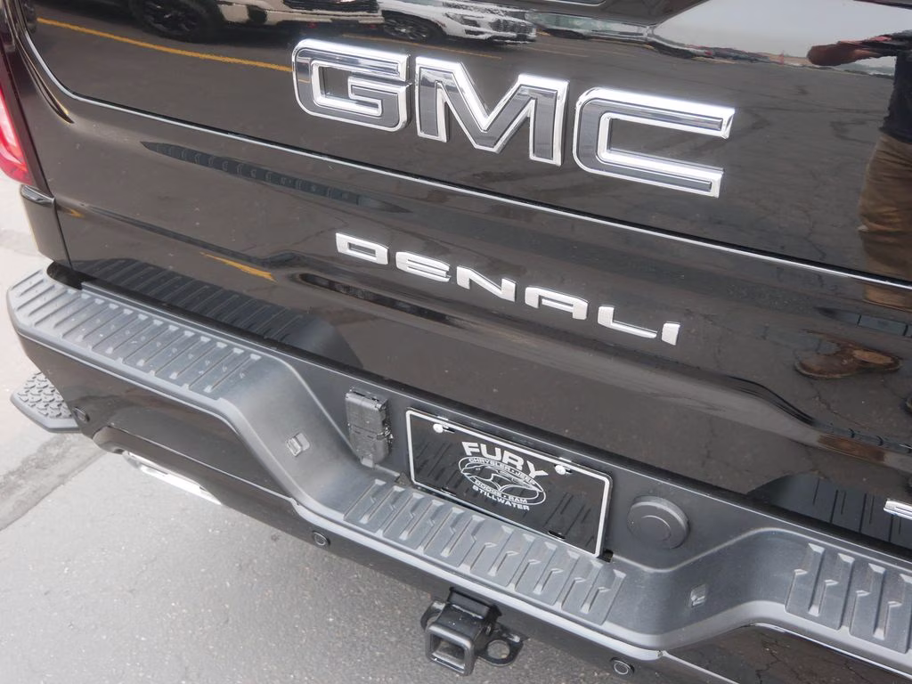 2025 Onyx Black GMC Sierra 1500 Denali Ultimate w/ 5SB Preferred Equipment Group 4X4 Truck