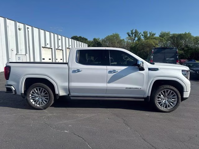 2022 White Frost Tricoat GMC Sierra 1500 Denali 4X4 Truck