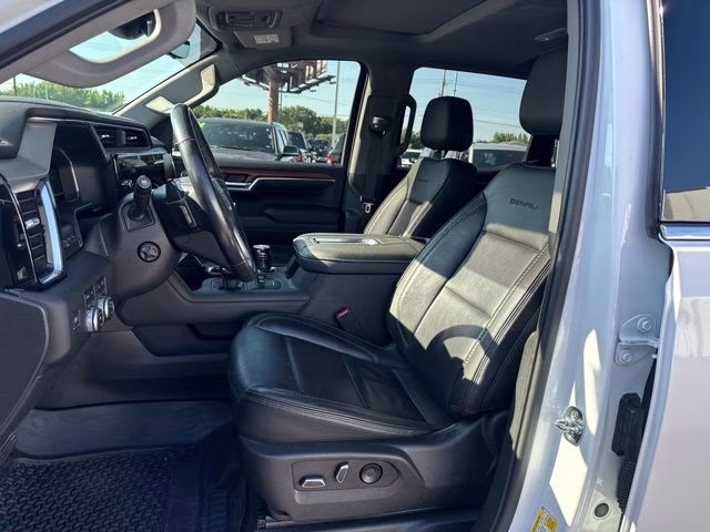 2022 White Frost Tricoat GMC Sierra 1500 Denali 4X4 Truck