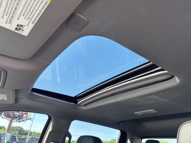 2022 White Frost Tricoat GMC Sierra 1500 Denali 4X4 Truck