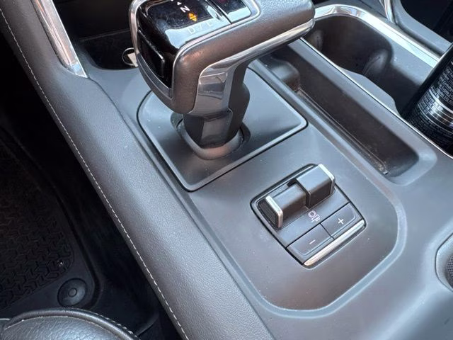 2022 White Frost Tricoat GMC Sierra 1500 Denali 4X4 Truck
