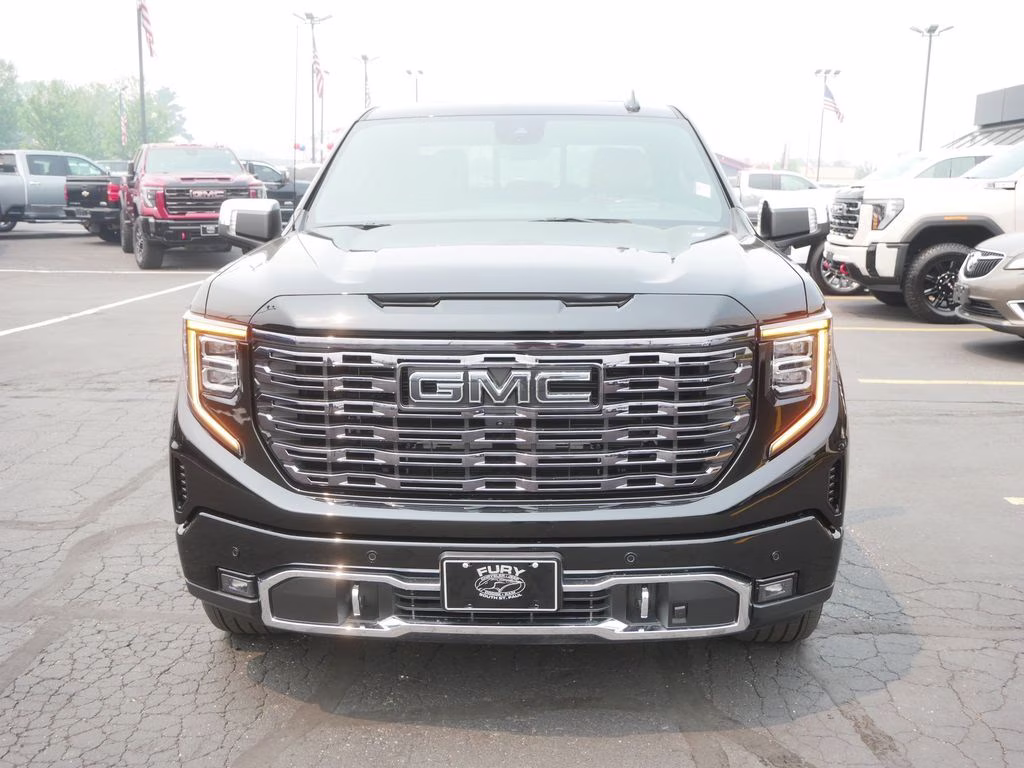 2025 Onyx Black GMC Sierra 1500 Denali Ultimate w/ 5SB Preferred Equipment Group 4X4 Truck