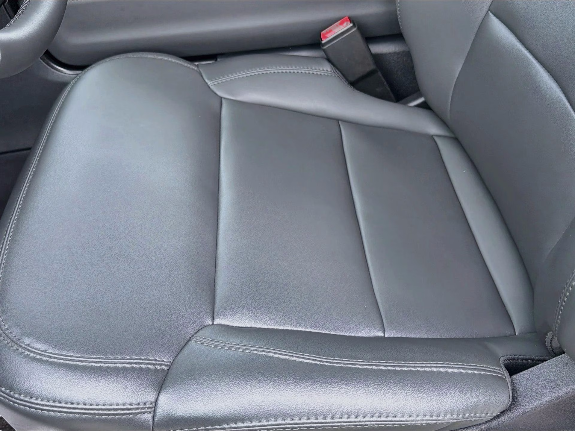 2026 Glacier Gray Metallic Tri-Coat Ford Expedition Max Active 4X4 SUV